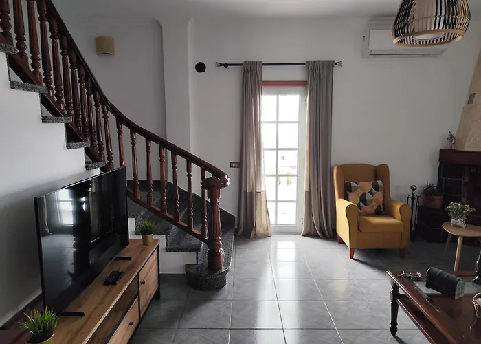 Emblema (adults Only) 3* 圣米格尔德阿沃纳